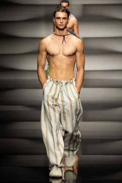 Look 91